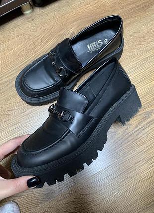 Лофери туфлі