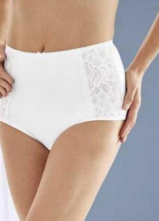 Шикарні трусики з мереживом