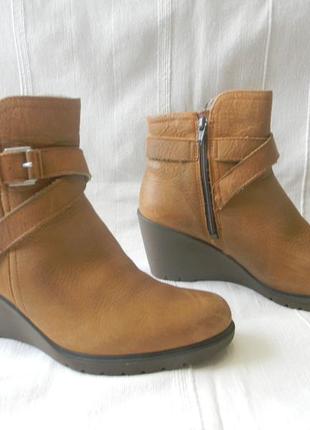 Шкіряні напівчобітки ecco р.38 ст.25,5