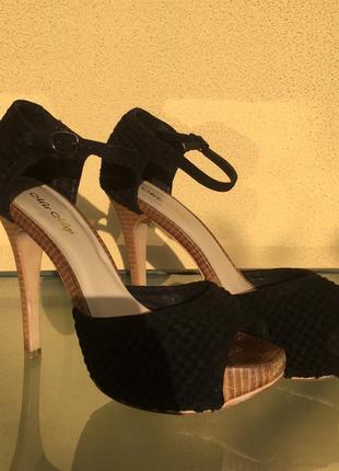 Натуральные замшевые босаножки miraton !🖤