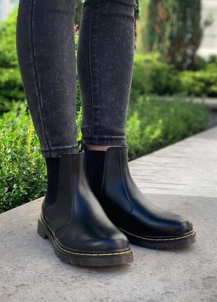 Dr.martens nubuck black жіночі черевики чорні сапоги осінь весна демі женские осенние весна осень демисезон сапожки доктор мартинс челси