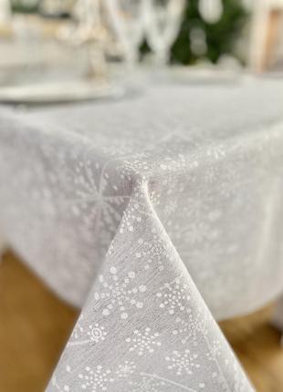 Скатерть двусторонняя водоотталкивающая 140 х 140 см., новогодняя