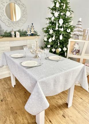 Скатерть двусторонняя водоотталкивающая 140 х 140 см., новогодняя