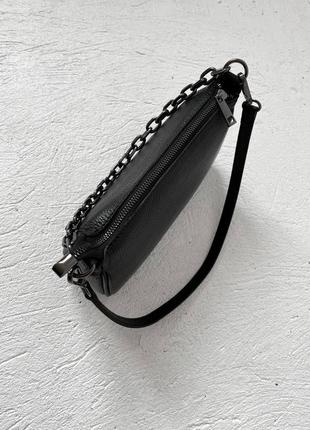 Кожаная сумка багет черная маленькая с цепью винтажная6 фото