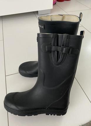 Резиновые сапожки