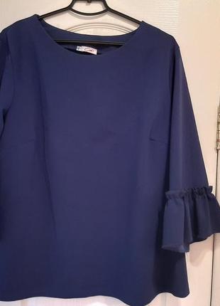 Темно-синя блуза