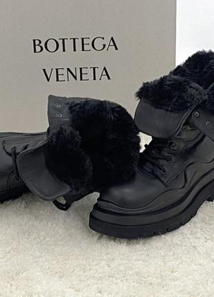 Bottega veneta black fur зимние массивные ботинки берцы с толстым мехом ботега венета с шнуровкой чорні масивні черевики сапожки натуральная кожа9 фото