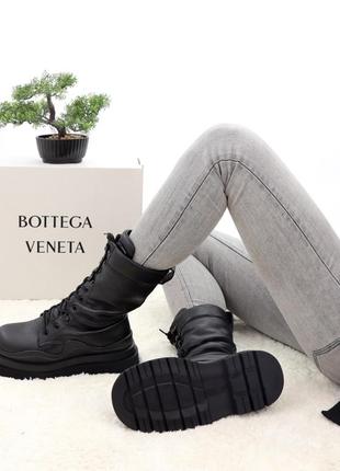 Bottega veneta black fur зимние массивные ботинки берцы с толстым мехом ботега венета с шнуровкой чорні масивні черевики сапожки натуральная кожа3 фото