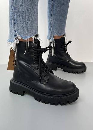 Черевики жіночі