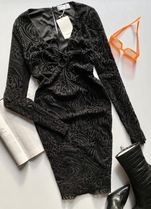 Чорна , леопардова сукня bershka