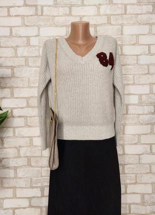 Фирменный tally weijl свитер в сером цвете в крупную вязку с цыфрами "84", размер с-м