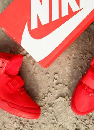 Чоловічі кросівки nike air yeezy 2 red october8 фото