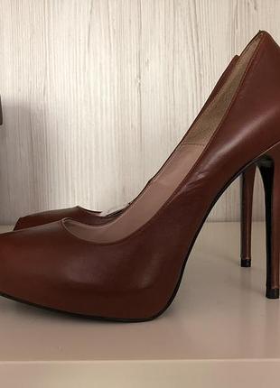 Туфельки zara 39 натуральная кожа camel