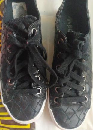 Кеди adidas орігінал