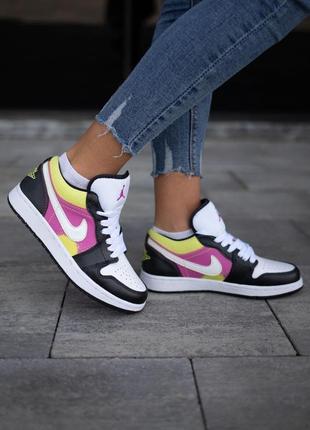 Жіночі кросівки nike air jordan retro 1 low multicolor 2