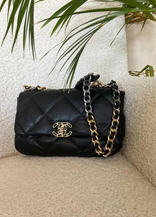 Красивая сумка в стиле chanel black