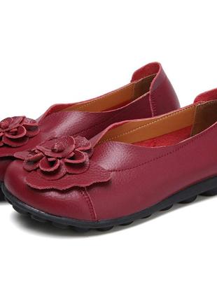 Шкіряні туфлі, мокасіни