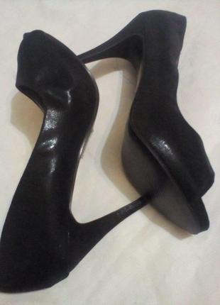 Стильные женские туфли с открытым носком 38-39размер 25см стелька