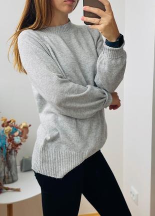 Сірий светр10 фото