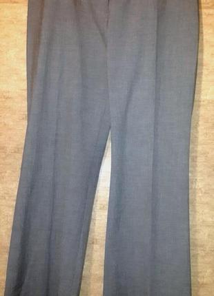 Отличные  'эластичные  брюки,классика,мелкая полоска,вискоза,48-50разм.,marks&spencer.1 фото