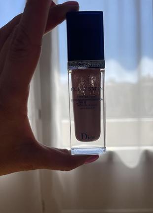 Diorskin eclat satin 300 deals