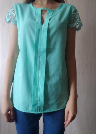 Блузка до короткого рукава