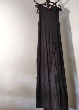 Сукня довга з розрізом