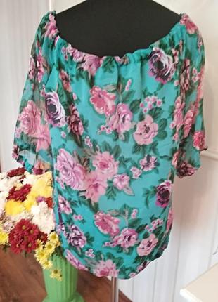 Яркая блуза в цветах, размер 50-52.2 фото