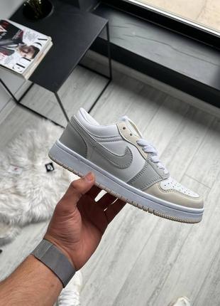 Жіночі кросівки Adizero air jordan retro 1 low beige pink white