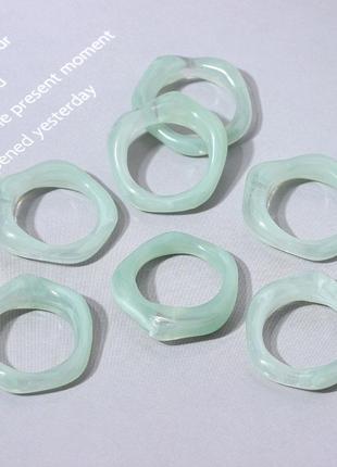 Пластикові кольца 4