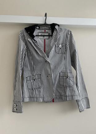 Пиджак с капюшоном