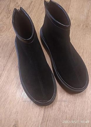 Жіночі замшеві черевики