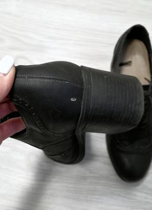 Чорні ботільони ботінки чоботи на каблуку підборах2 фото