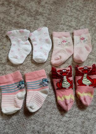 Носочки на новонароджену дівчинку