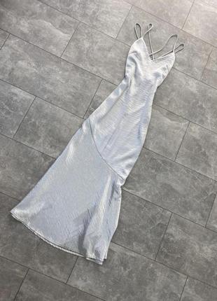 Вечірня сукня