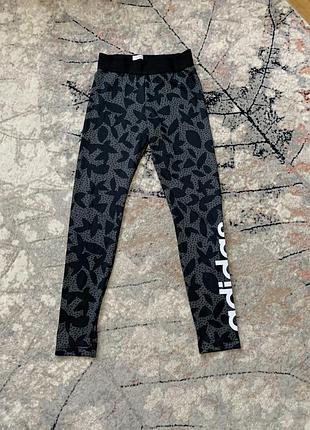 Спортивні лосіни adidas