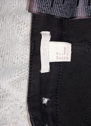 🇺🇦 розпродаж 🇺🇦стильні чорні джинси скінні з цікавими заклепками від h&m4 фото