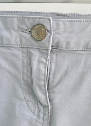 Сірі джинси skinny