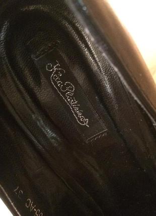 Туфли лодочки с круглым носком на шпильке на платформе черные kira plastinina5 фото