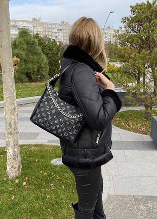 Жіноча міні сумочка на плече у стилі луї вітон з ланцюжком, сумка клатч екокожа чорний8 фото