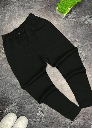 Теплые мужские спортивные штаны чёрные на зиму утеплённые флисом трехнитка