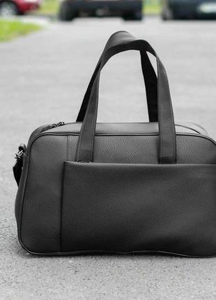 Городская дорожная сумка мужская черная из эко кожи для тренировок и поездок
