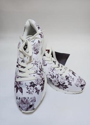 Kangaroos кроссовки американского бренда.брендовая обувь сток