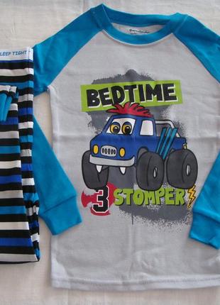 Пижамка из америкы на 4-5 лет
