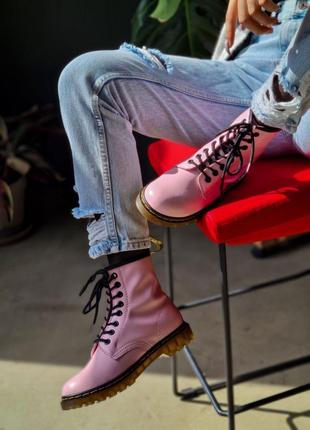 Dr.martens pink 1460 женские розовые ботинки доктор мартинс берцы на осень весну демисезон жіночі рожеві черевики скидка знижка2 фото