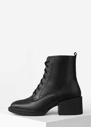 Теплі зимові черевики чорні | 374191 фото