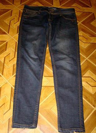 Симпатичные джинсы сзади на замочках two way р.38