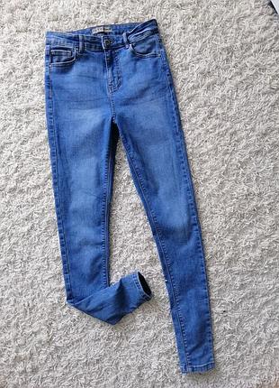 Класні жіночі джинси скінні з високою посадкою denim co 40 у відмінному стані.