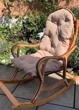 Крісло — гойдалка плетена з лози, набір меблів8 фото