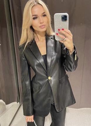 Шикарнтй піджак zara